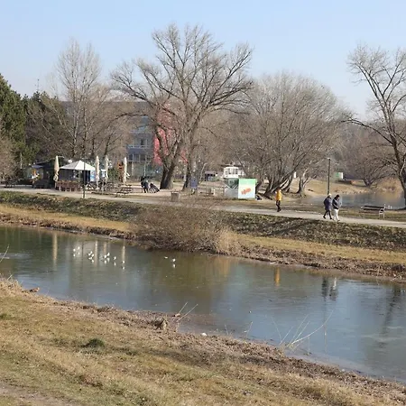 Sunny House Two ブラチスラヴァ